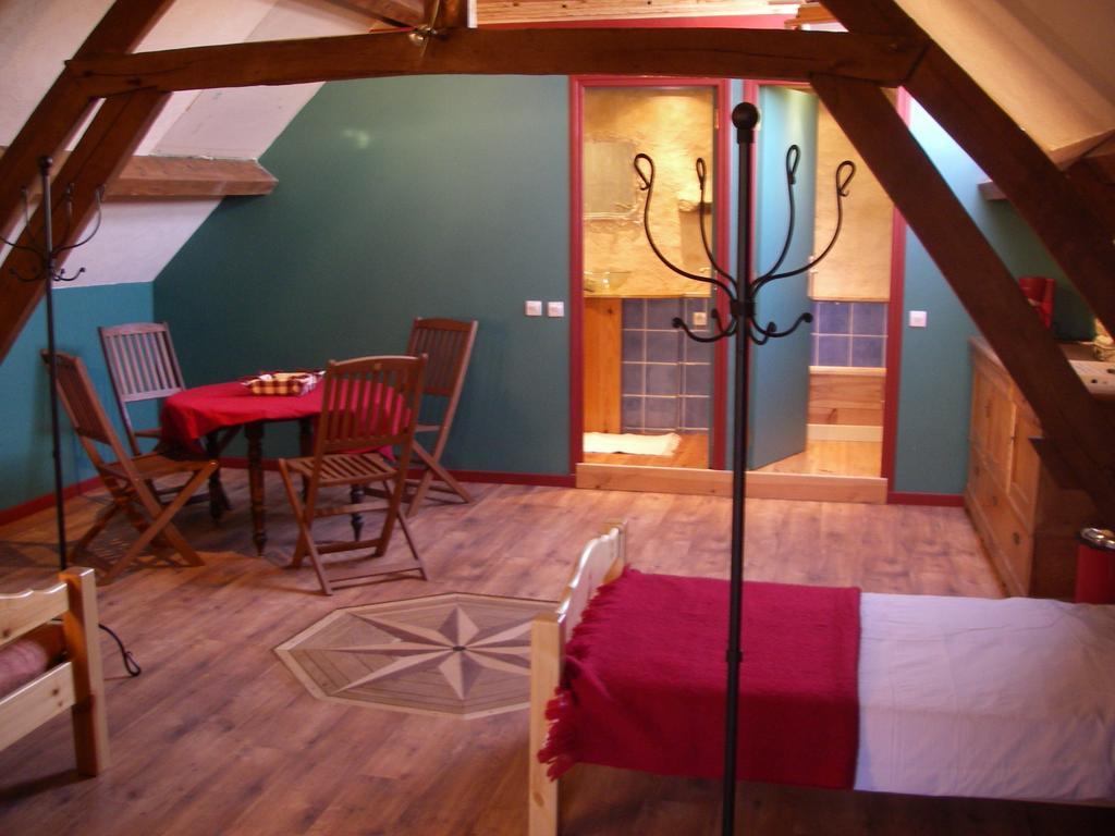 Le Trot'In Chair Bed & Breakfast Martigny-le-Comte Luaran gambar